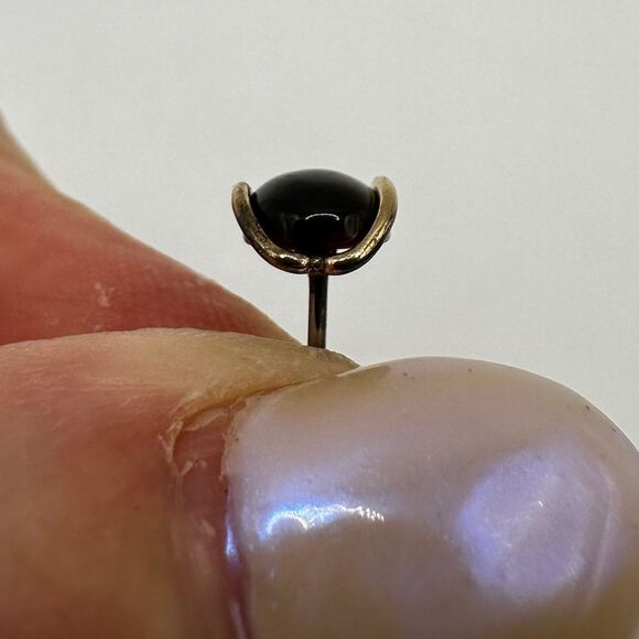 Stamped 1/20 14k yellow gold tigers eye stud earrings! - Picture 9 of 11